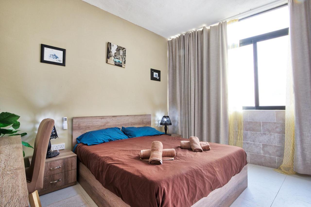 119/4 - Sea View Apartment - 3 Bedrooms Xghajra Exterior photo